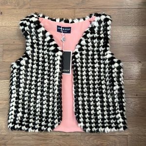 NWT Andy & Evan Kids Girls Faux Fur Vest Size 3T